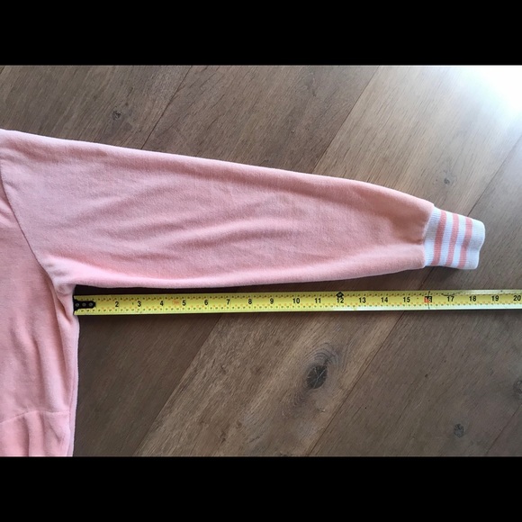 Just peachy🍑, vintage velour, Adidas jacket. - Picture 6 of 8